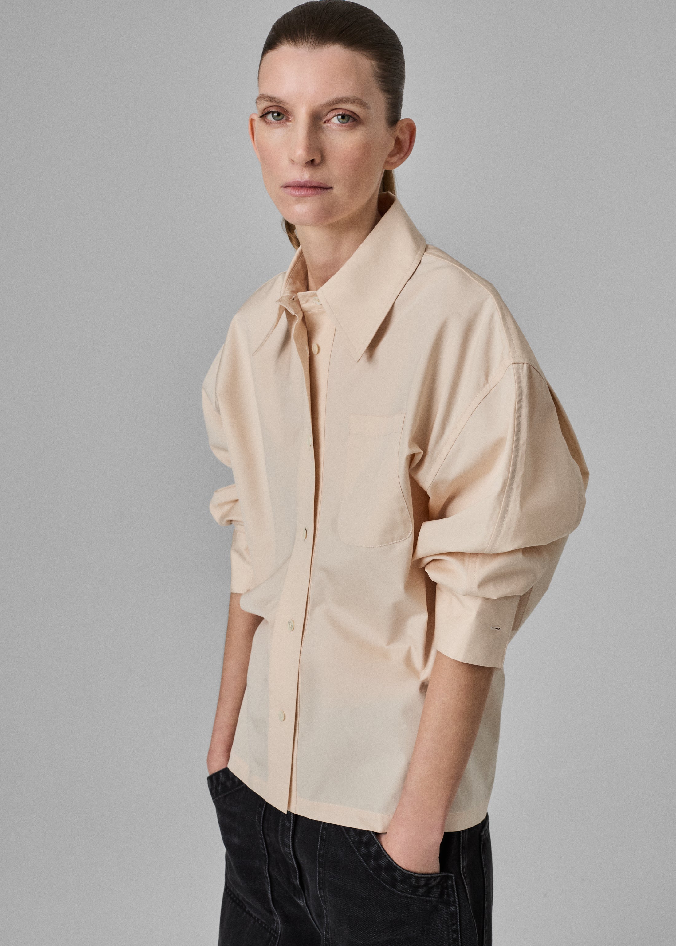 Banana Cut Shirt in Cotton Poplin - Pink