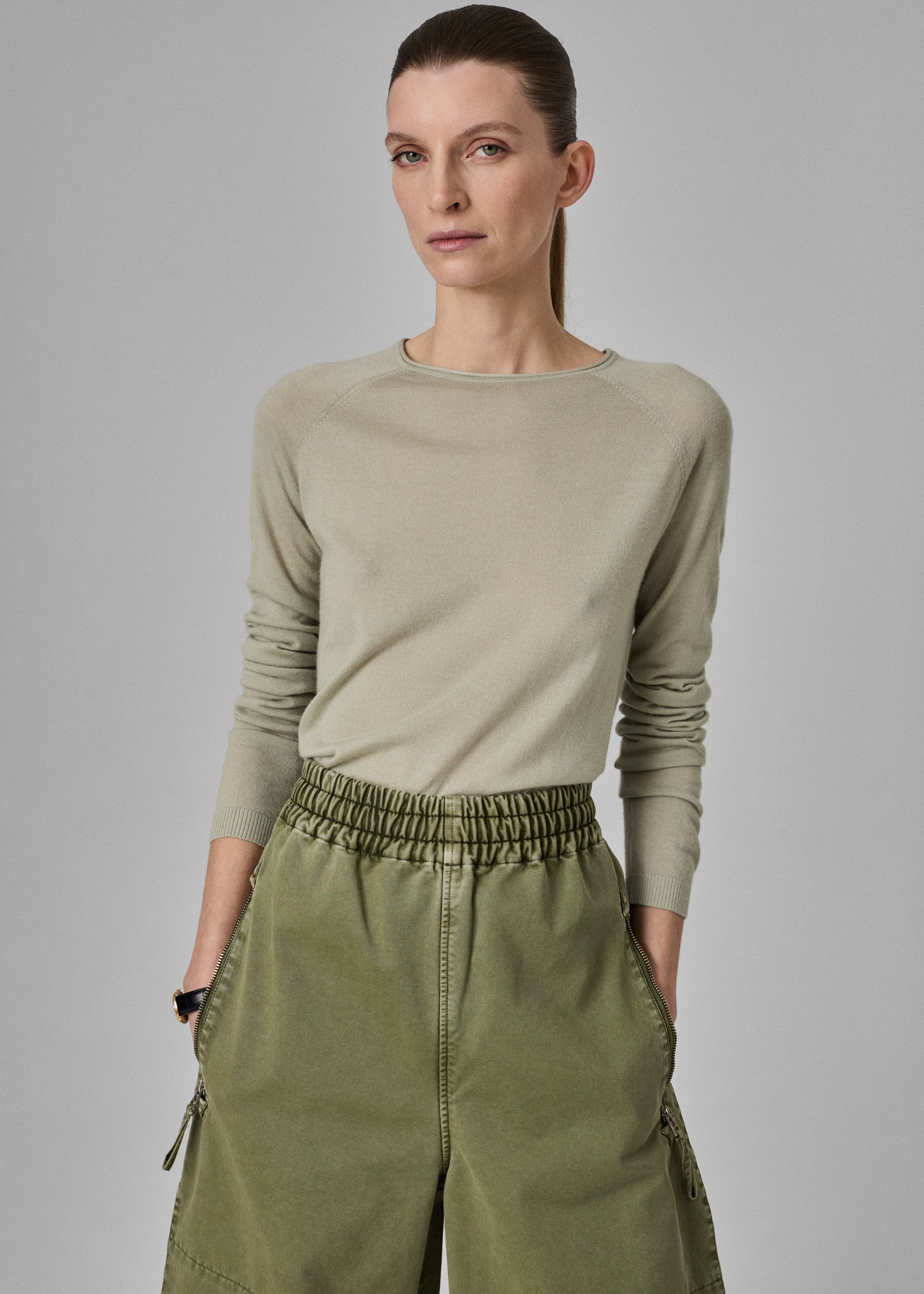 Raglan Sweater in Fine Cashmere - Alfalfa