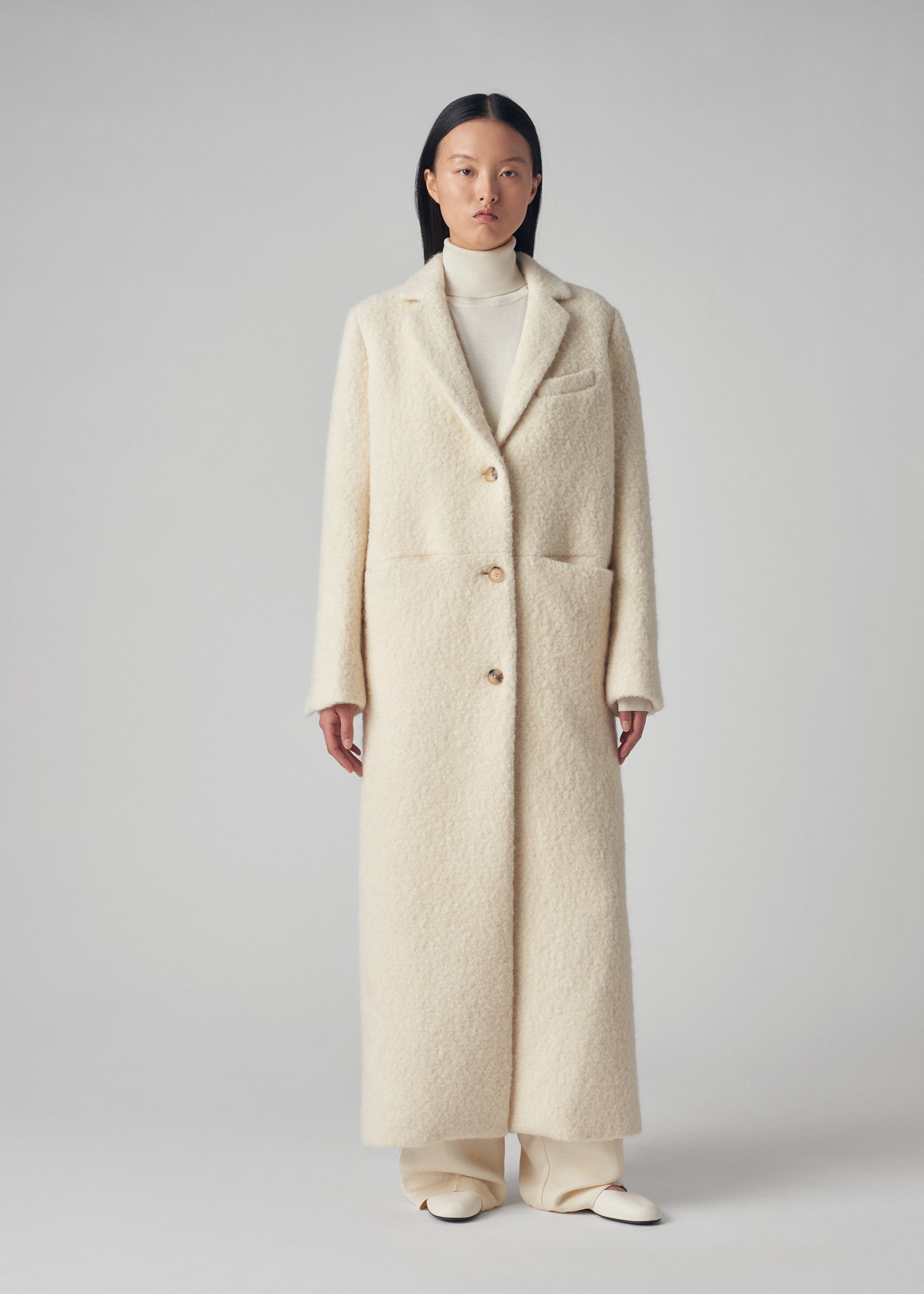 Long Straight Coat in Wool Bouclé - Ivory | CO