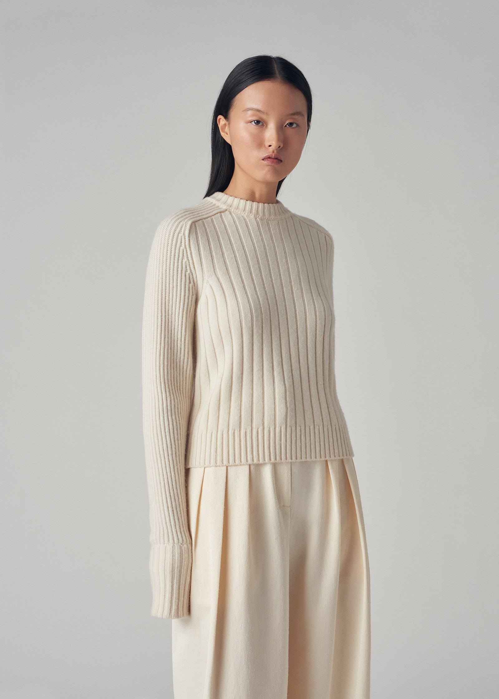 Crew Neck Sweater in Wool Cashmere - Ivory - CO Collections