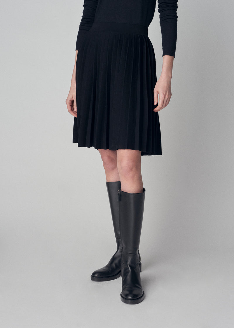 Pleated Skirt in Viscose Knit - Black - CO