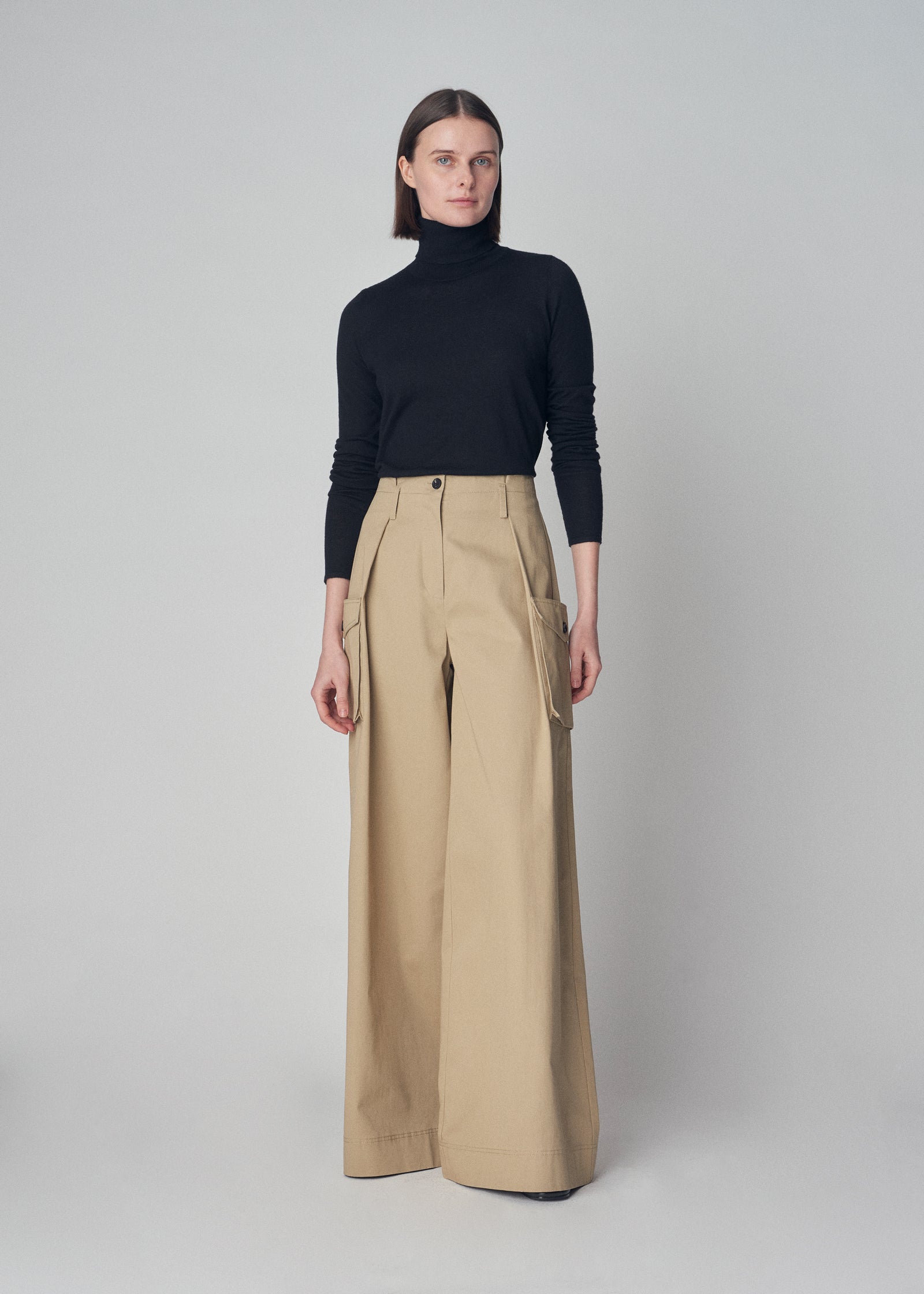 Flat Front Cargo Pant in Cotton Twill - Khaki - CO Collections