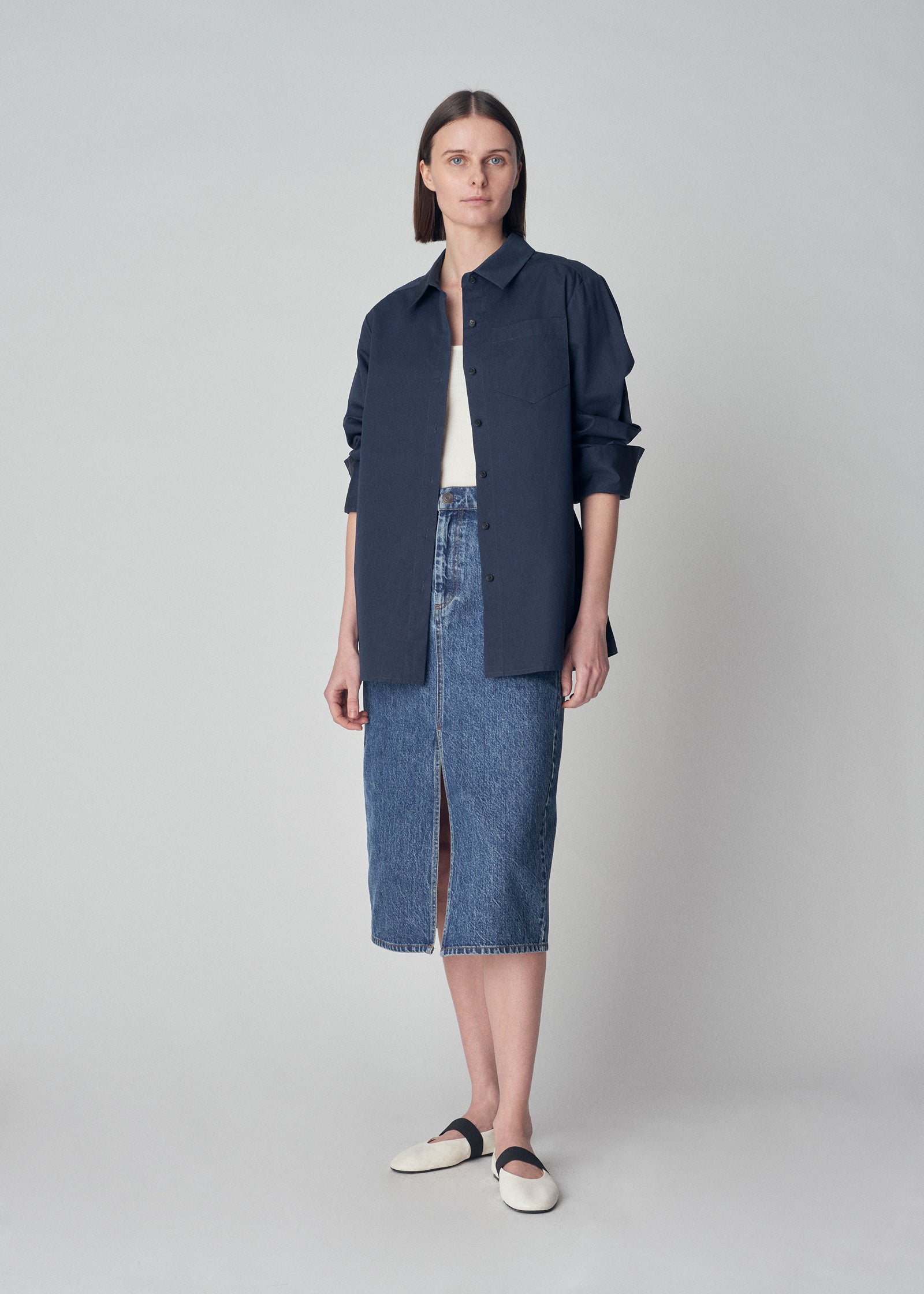 Sculptural Button Down Shirt in Cotton Silk - Navy - CO Collections