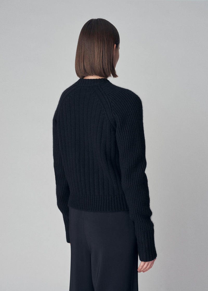 Crew Neck Sweater in Wool Cashmere  - Black - CO