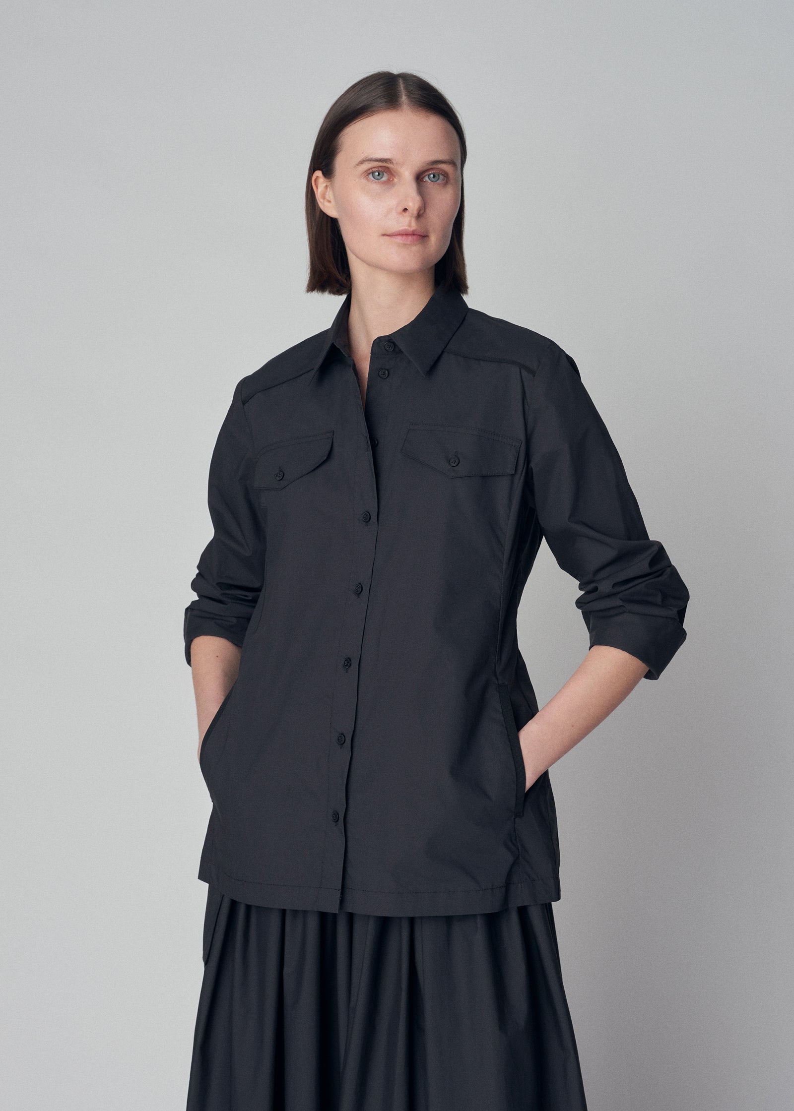 Waisted Utility Shirt in Cotton Poplin - Black - CO Collections