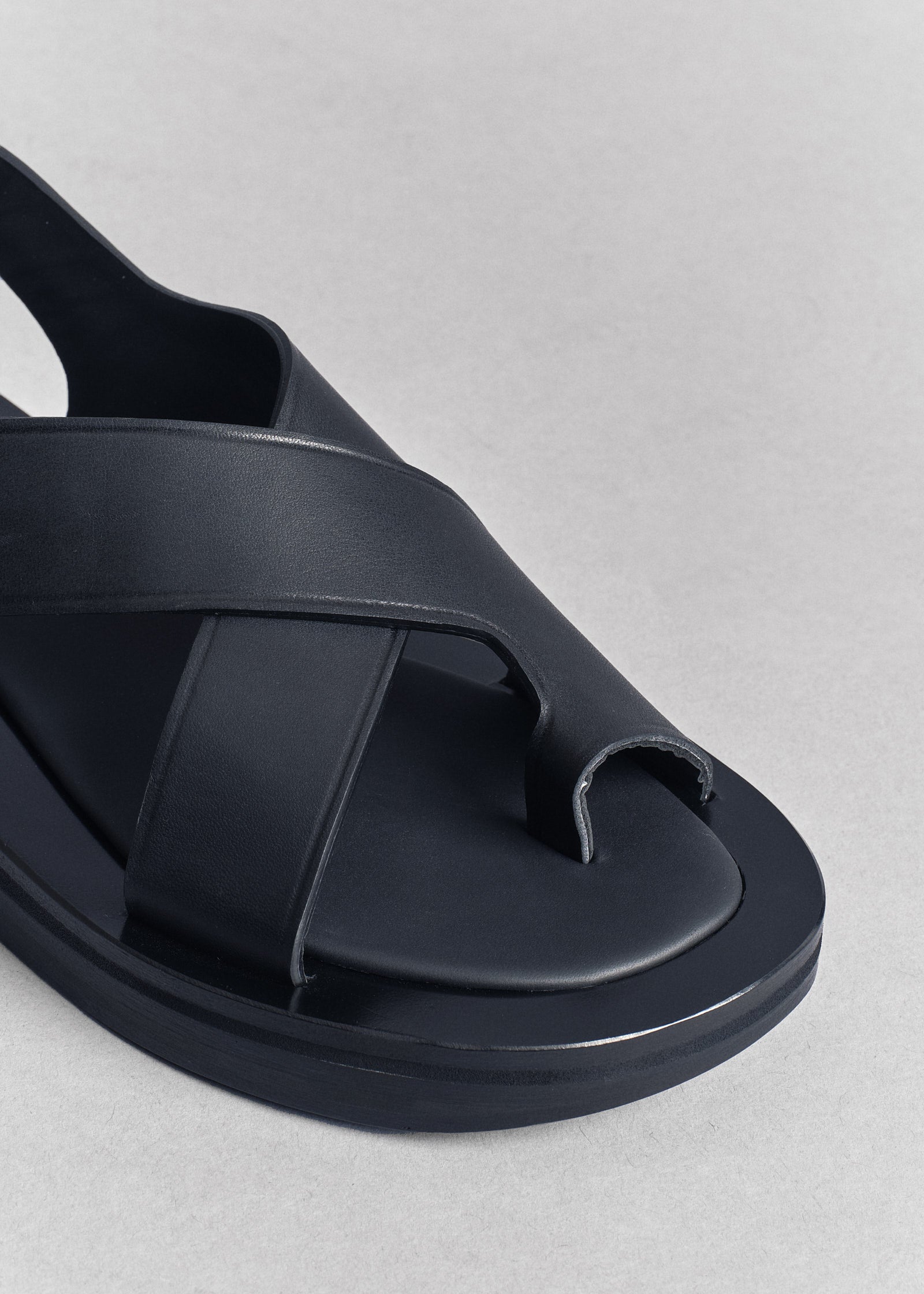 Leather Wrap Toe Sandal - Black