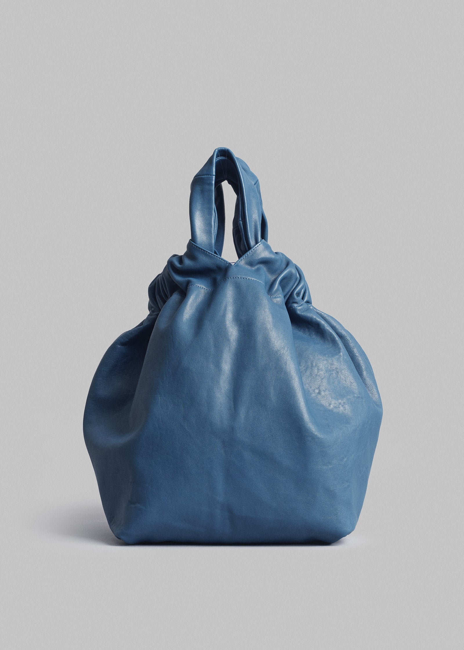 Small Drawstring Bag in Leather - Blue