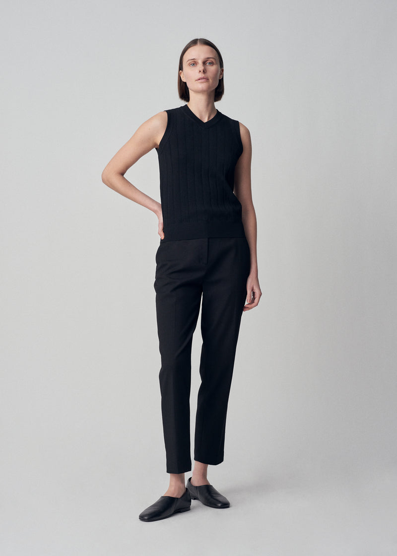 Slim Capri Pant in Virgin Wool - Black - CO