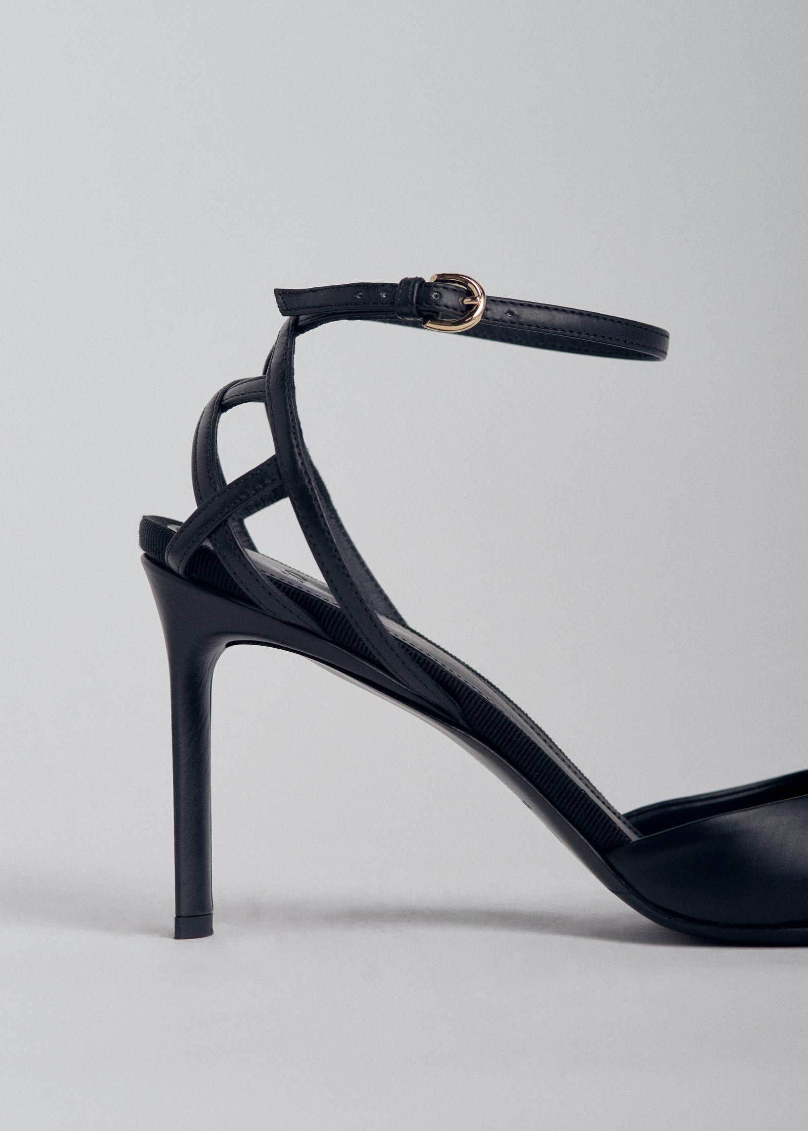 Basketweave D'Orsay Heel in Leather - Black - CO Collections