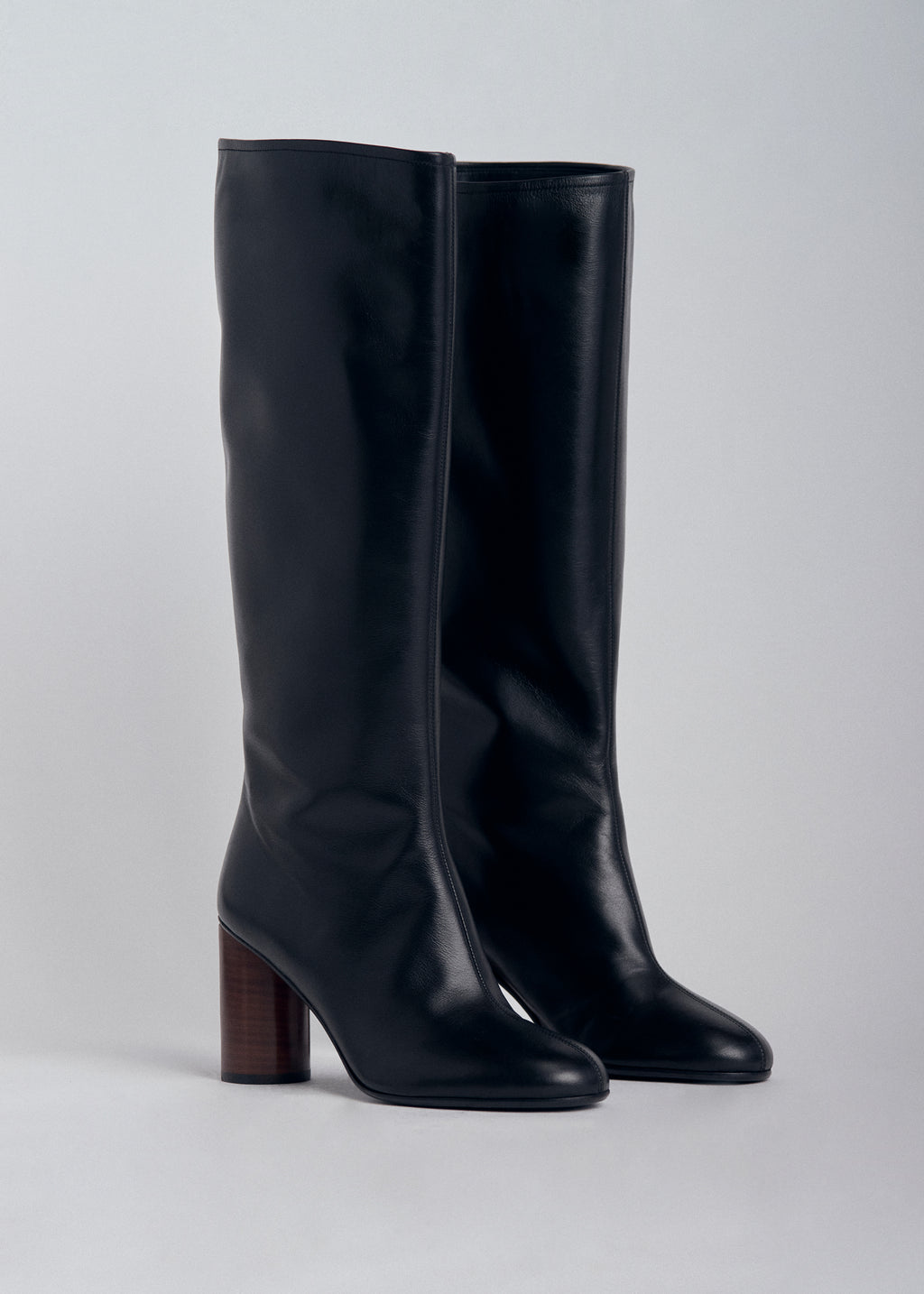 Knee High Boot in Tresor Calfskin - Black - CO