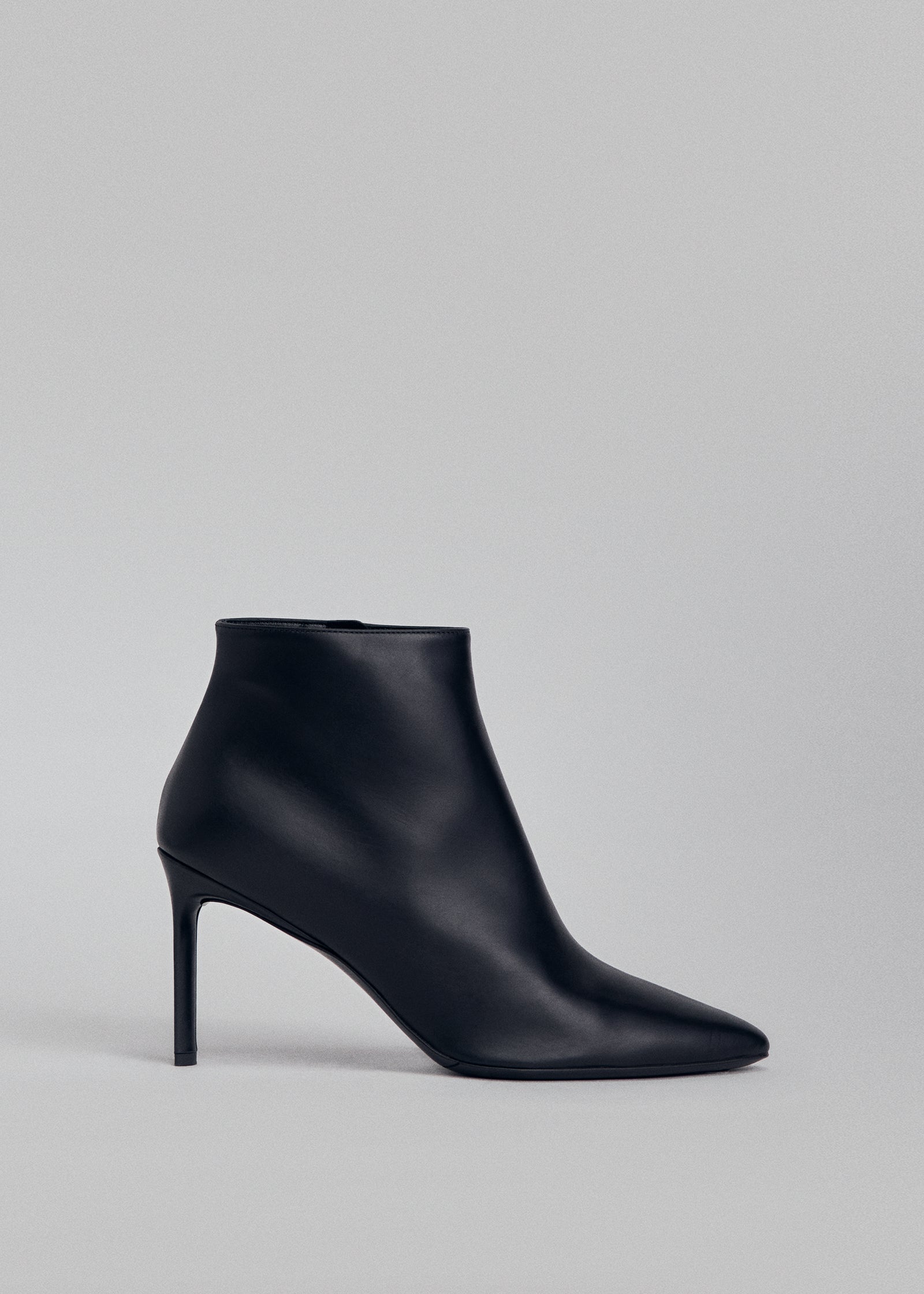 Zara LEATHER HIGH-HEEL ANKLE BOOTS WITH LUG SOLES | Mall of America®