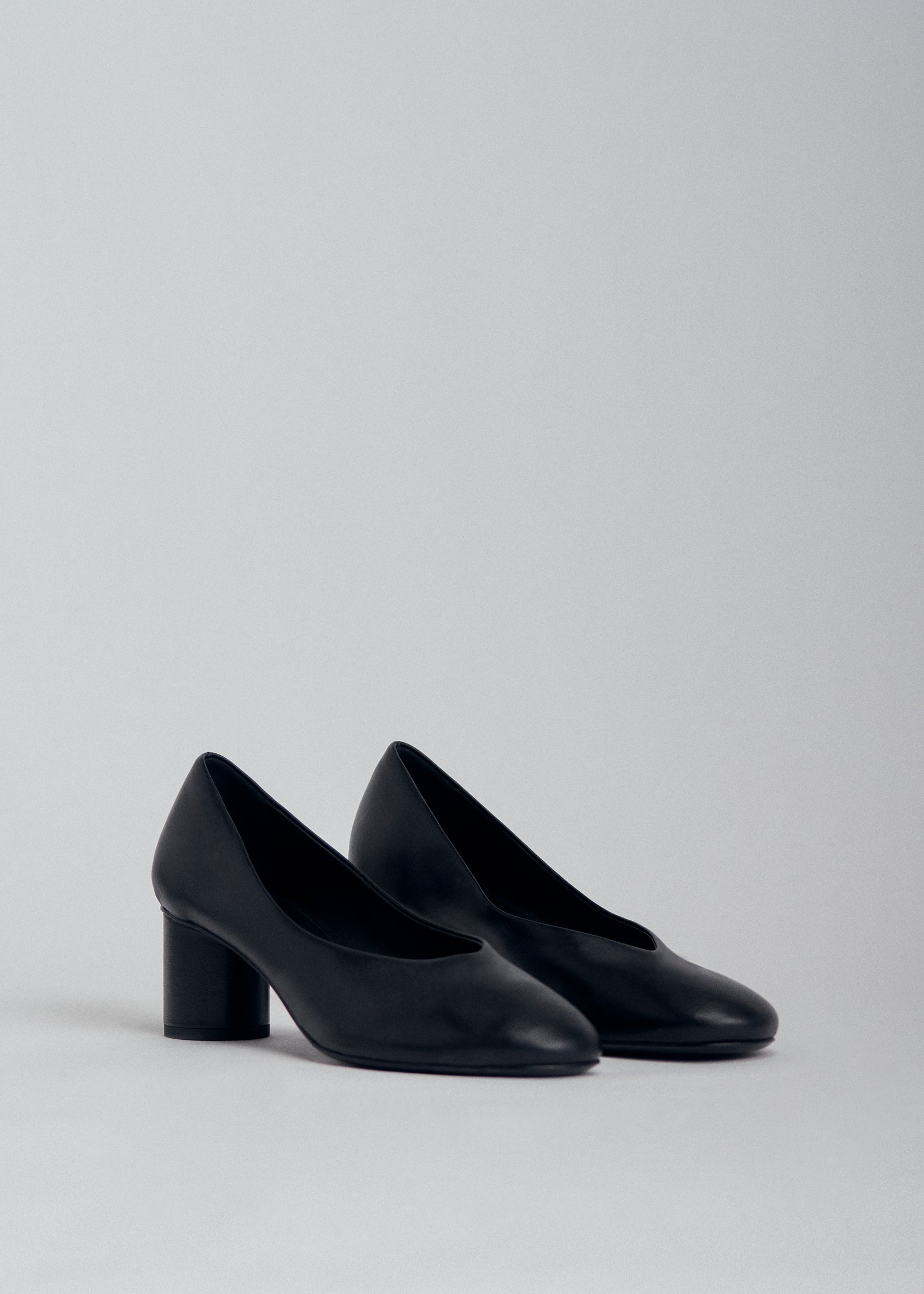 Pump Heel in Smooth Leather - Black - CO Collections