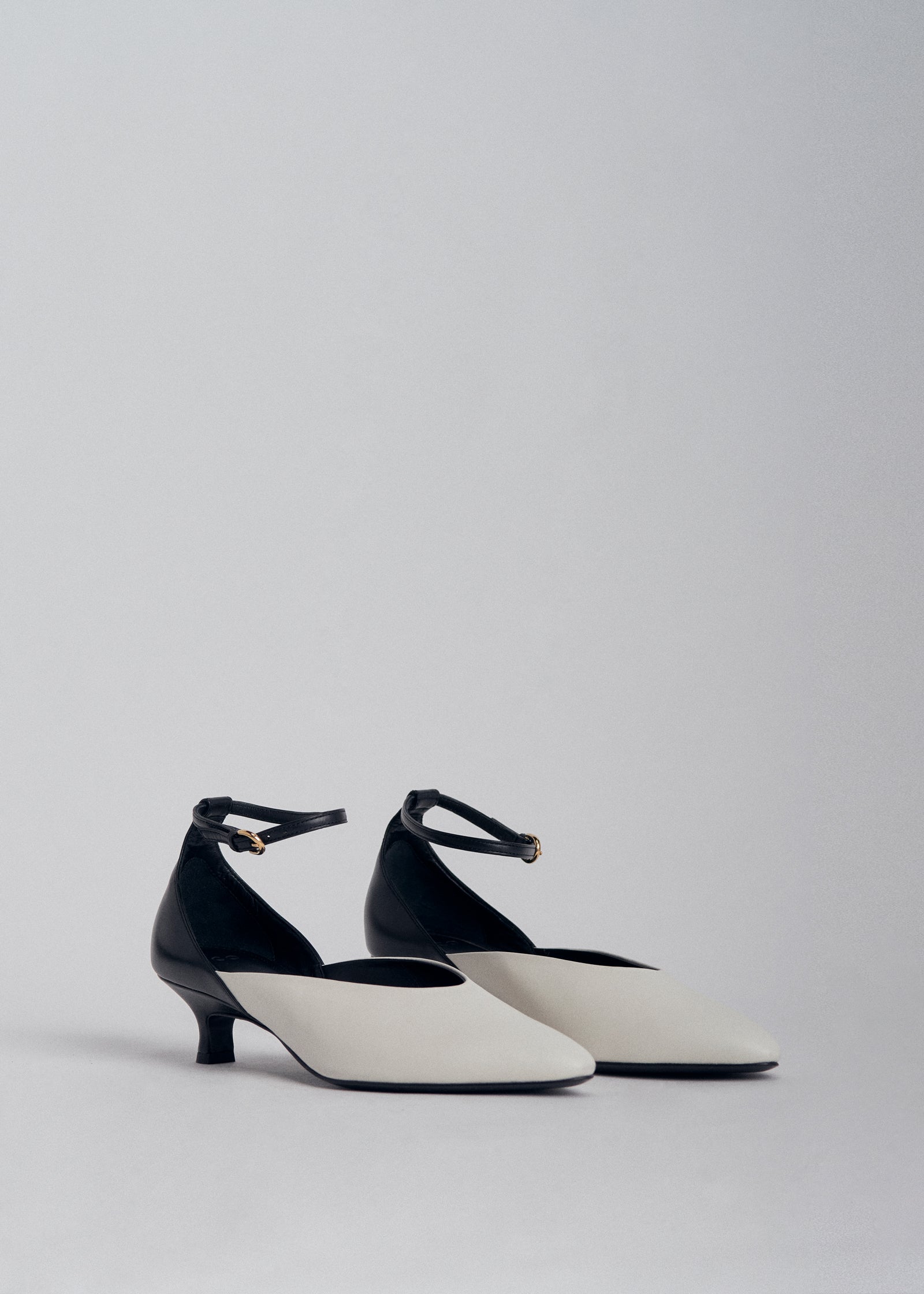 D'Orsay Kitten Heels in Leather -  Ivory - CO Collections