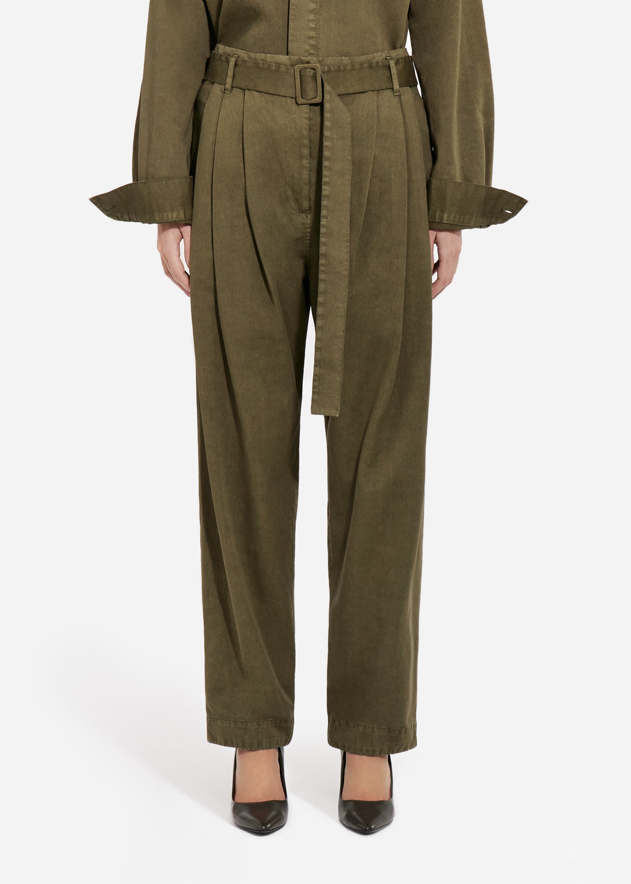 Pleated Pant in Cotton - Avocado
