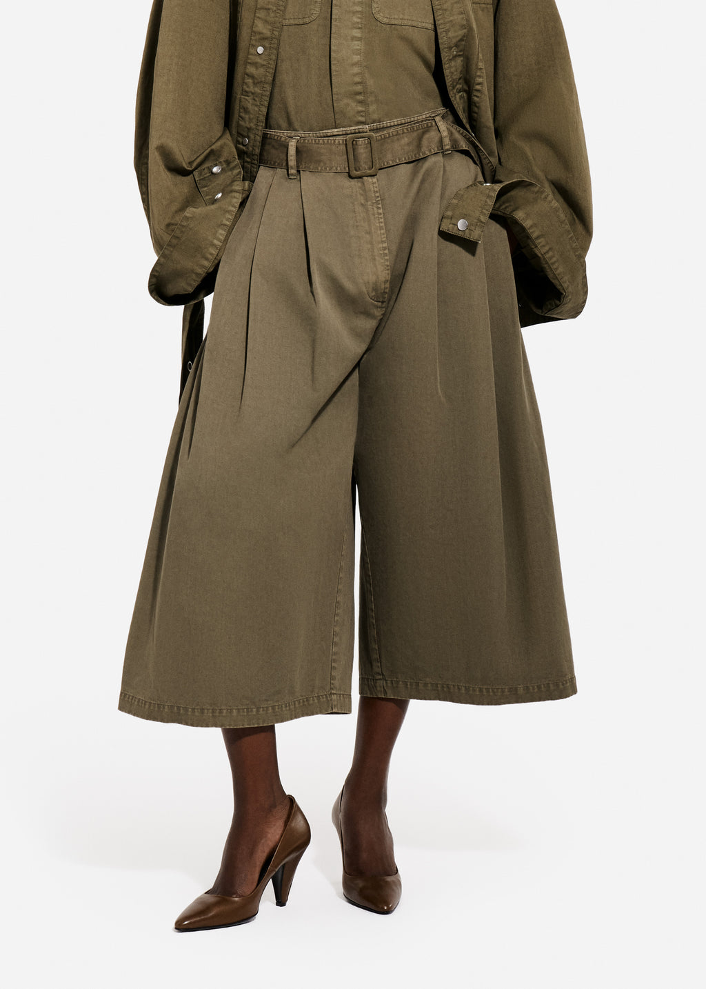 Garment Dye Pleated Culotte in Cotton - Avocado - CO