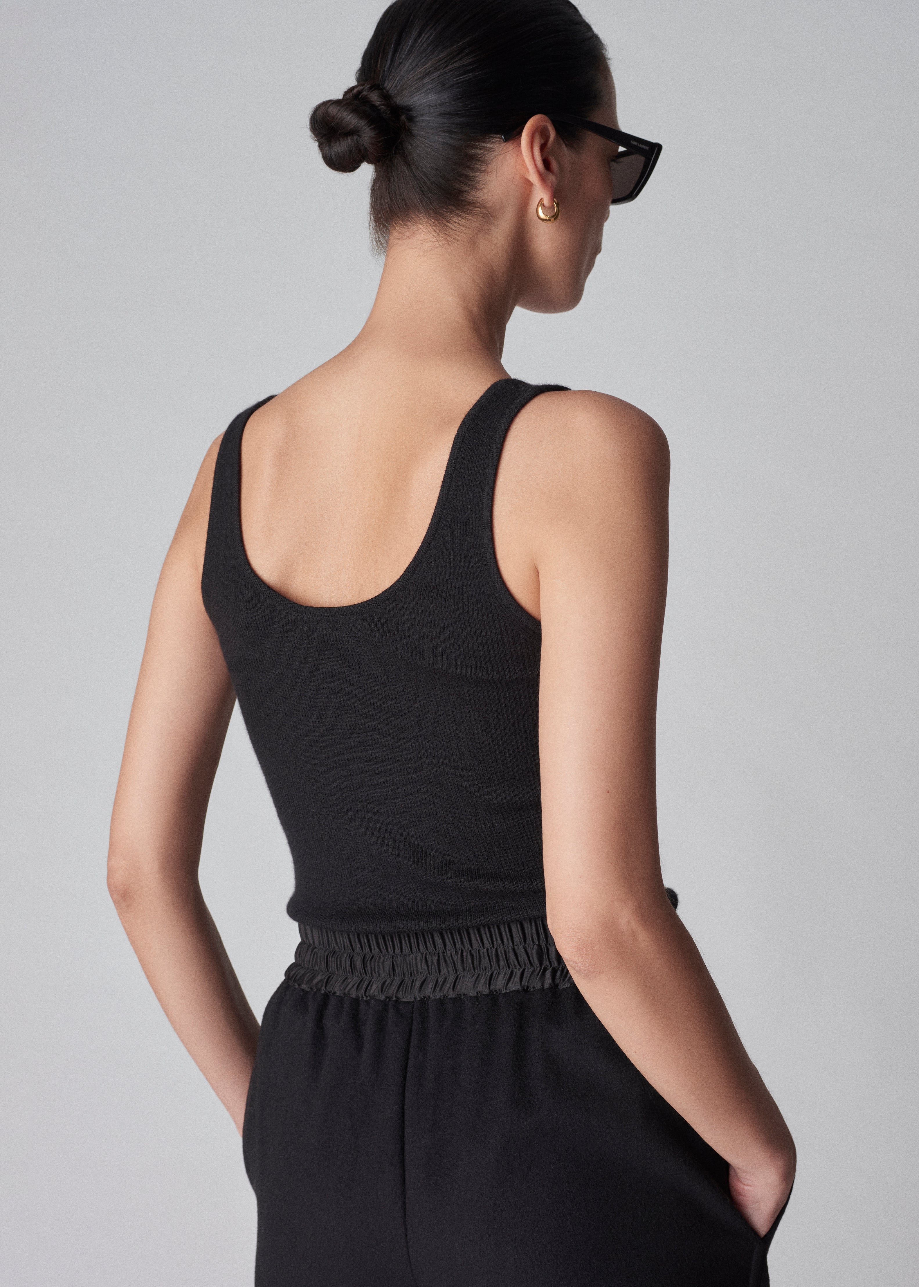 Sweater Tank in Fine Cashmere - Black - CO Collections