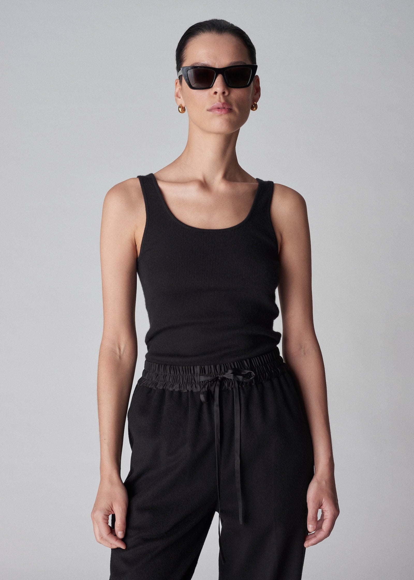 Sweater Tank in Fine Cashmere - Black