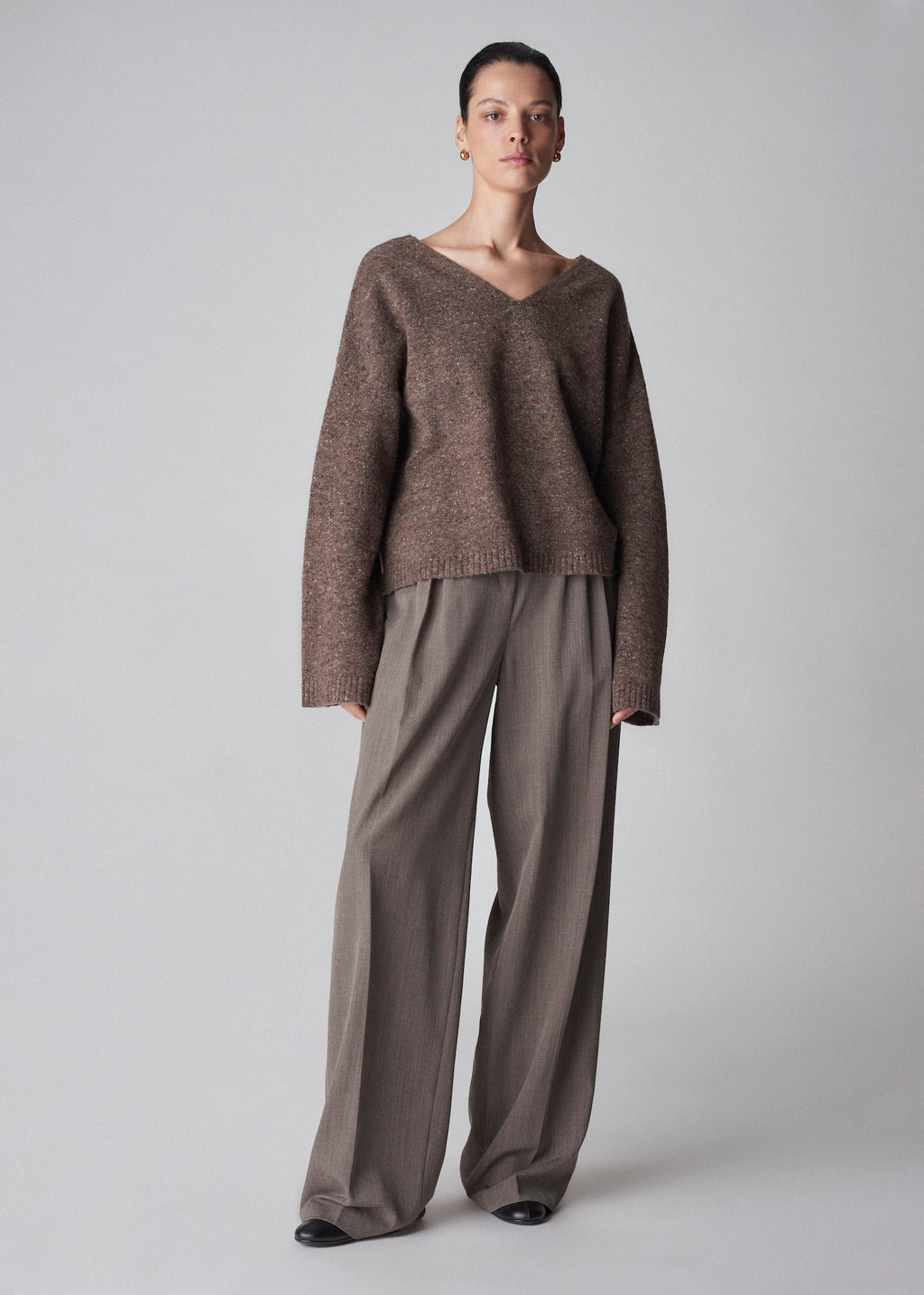 V-Neck Sweater in Wool Cashmere - Brown Melange - CO