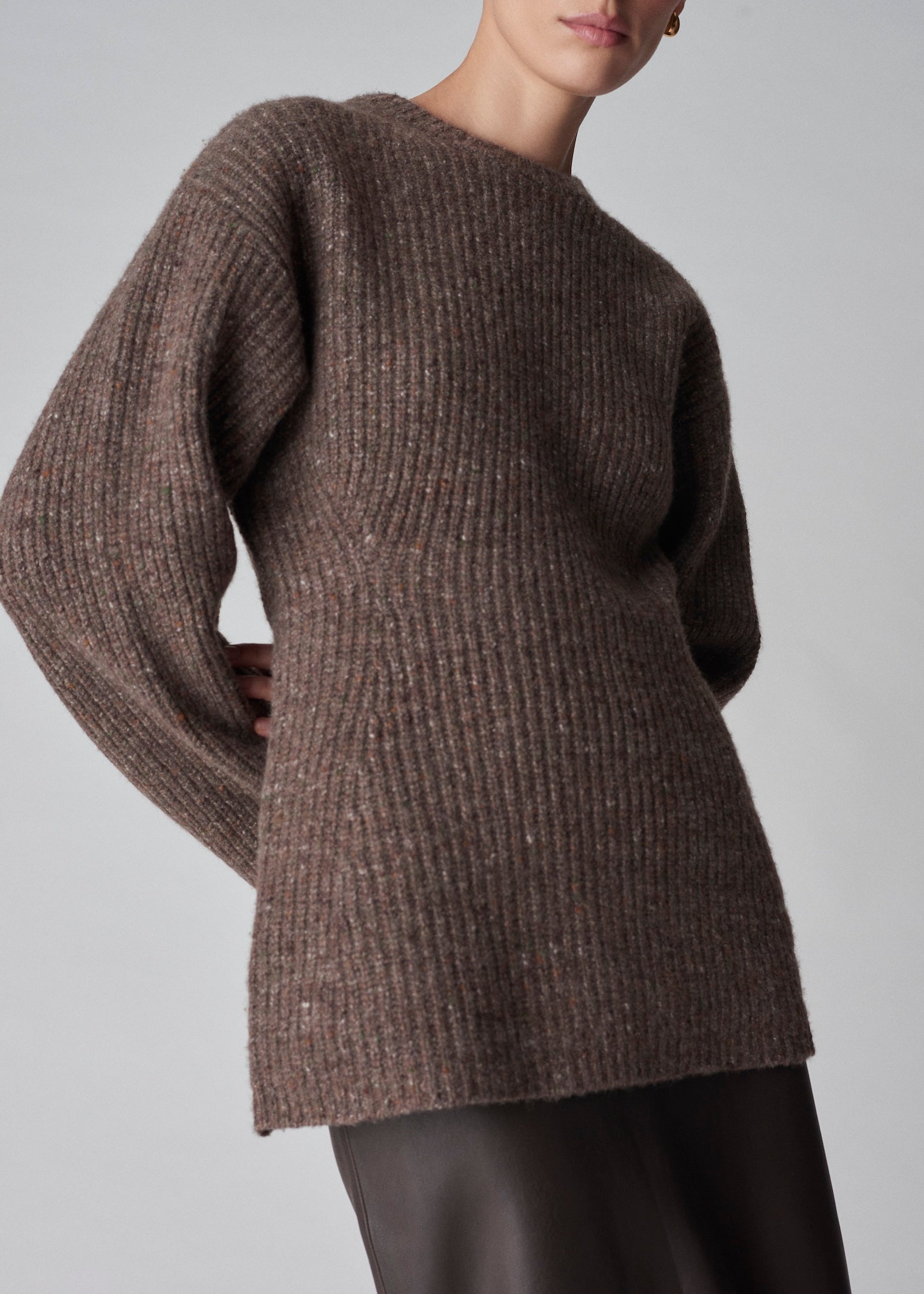 Hourglass Sweater in Tweed Knit - Brown Melange